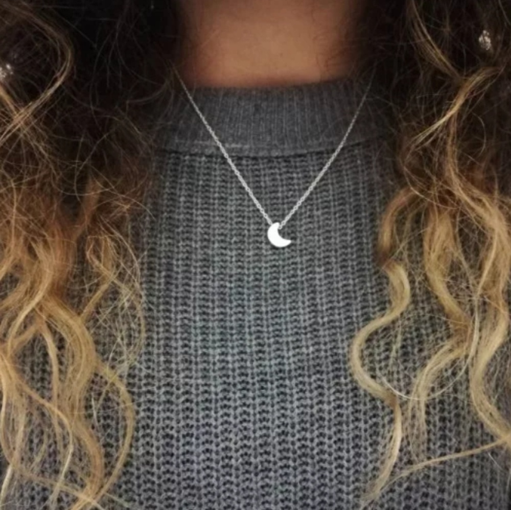 Crescent Moon 🌙 necklace